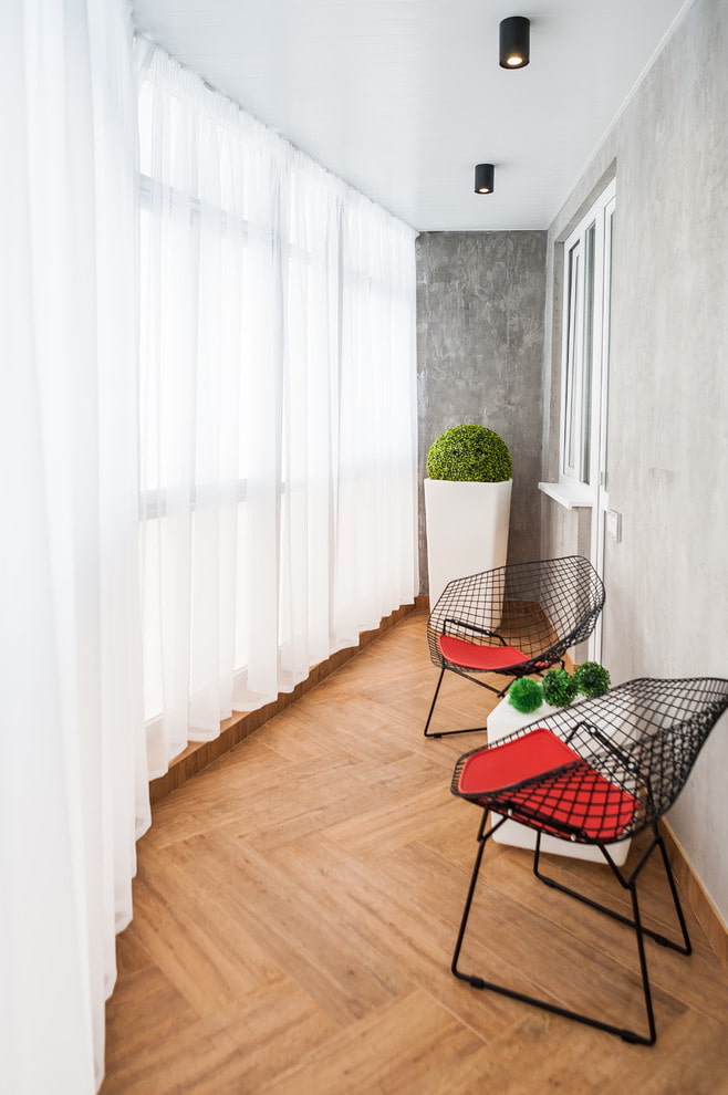 opzioni di design per tende da balcone