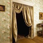 idee per decorare la porta con le tende