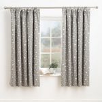 idee per decorazioni con tende a stelle