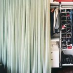tende nello spogliatoio al posto delle porte foto di design