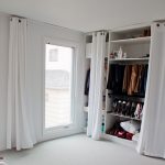 tende nello spogliatoio al posto delle porte foto interno