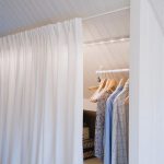 idee per tende nello spogliatoio al posto delle porte foto
