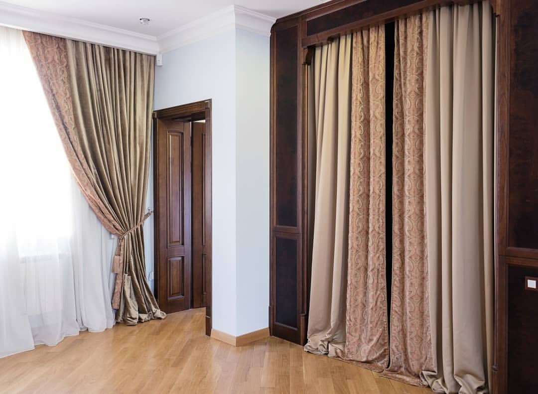 tende nello spogliatoio al posto delle porte