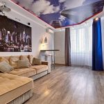 soffitto teso e tende design d'interni