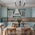 idee per l'arredamento del tavolo con tovaglia