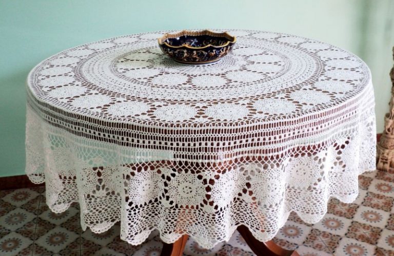 idee per decorazioni con tovaglie all'uncinetto