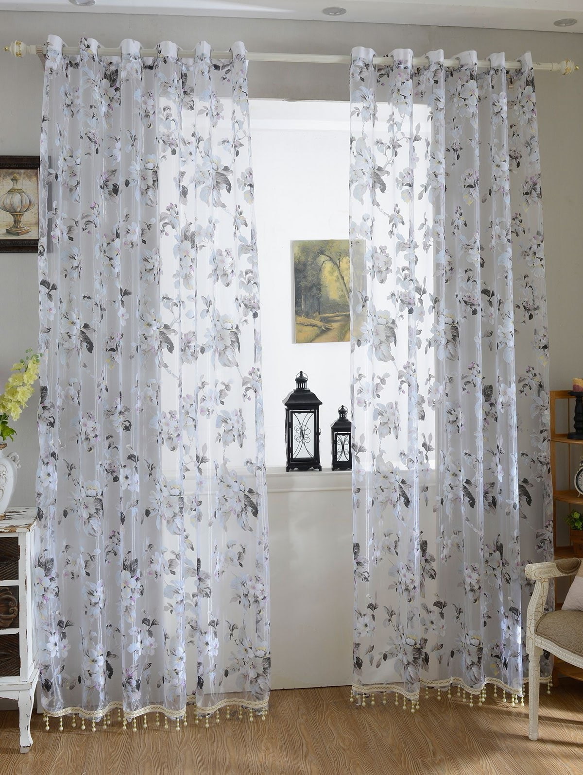 foto del design del tulle sugli occhielli