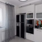decorazione in tulle con occhielli