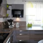 disegno in tulle con occhielli