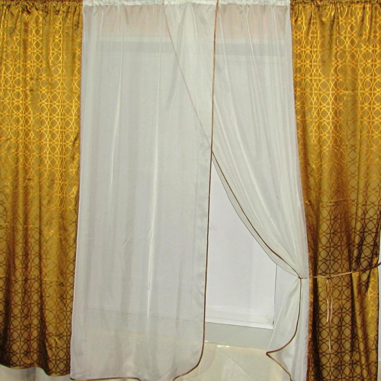 ragnatela di tulle all'interno