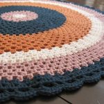idee per l'arredamento di tappeti lavorati a maglia