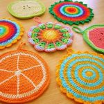 idee per decorazioni con presine all'uncinetto