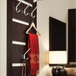 Idee fai da te per interni con grucce in legno