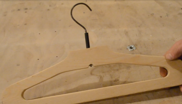 Idee per grucce in legno fai da te