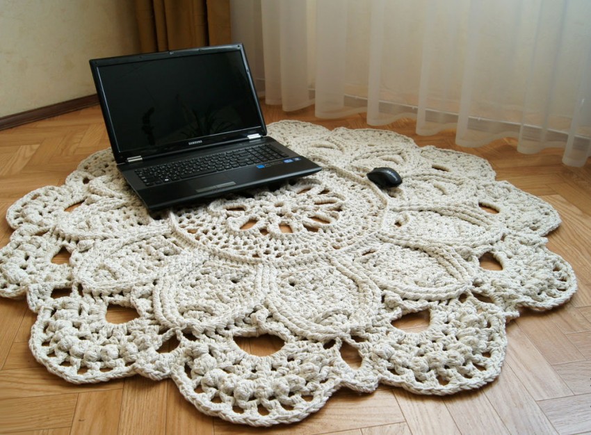 design di tappeti all'uncinetto