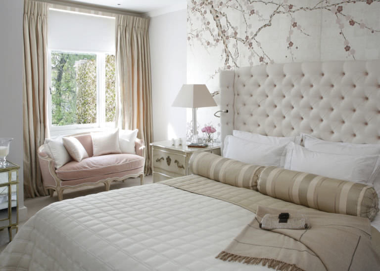 foto di decorazioni per tende beige