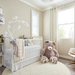 idee per interni con tende beige