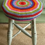 idee di design per coperture in maglia per sedie e sgabelli
