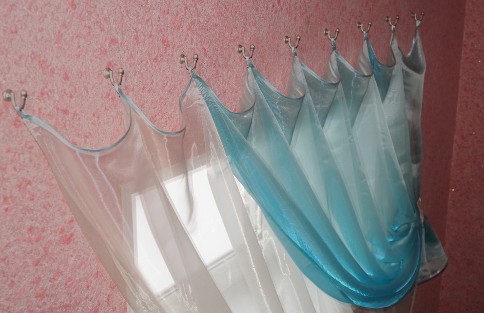 tulle su ganci