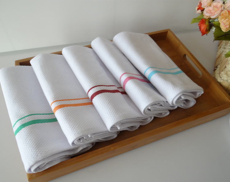 come sbiancare efficacemente gli strofinacci da cucina
