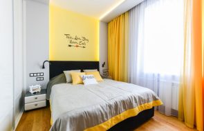 Come appendere correttamente tulle e tende e idee e opzioni bellissime