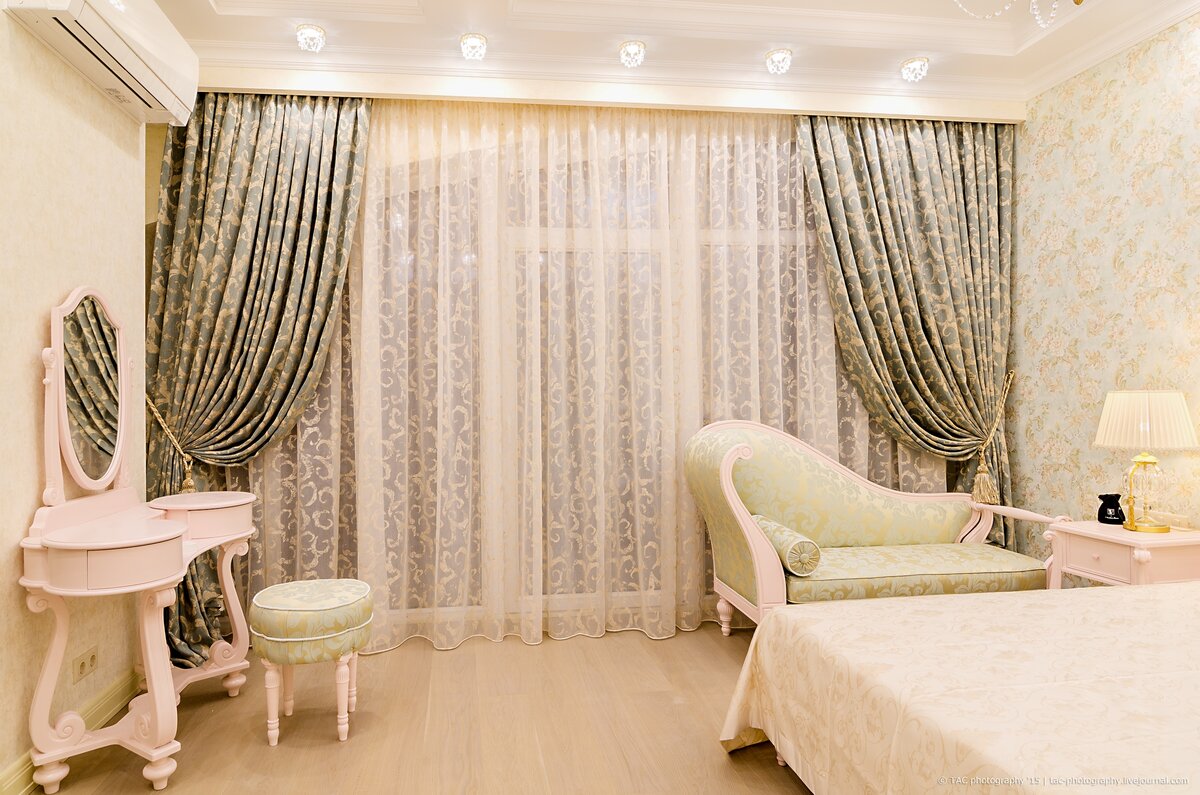 tende per camera da letto con tulle