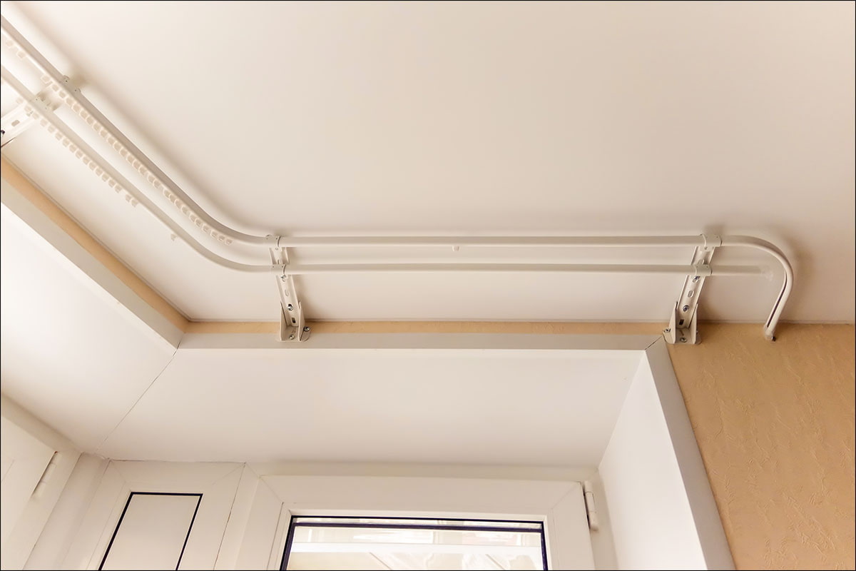 cornice per finestra a bovindo