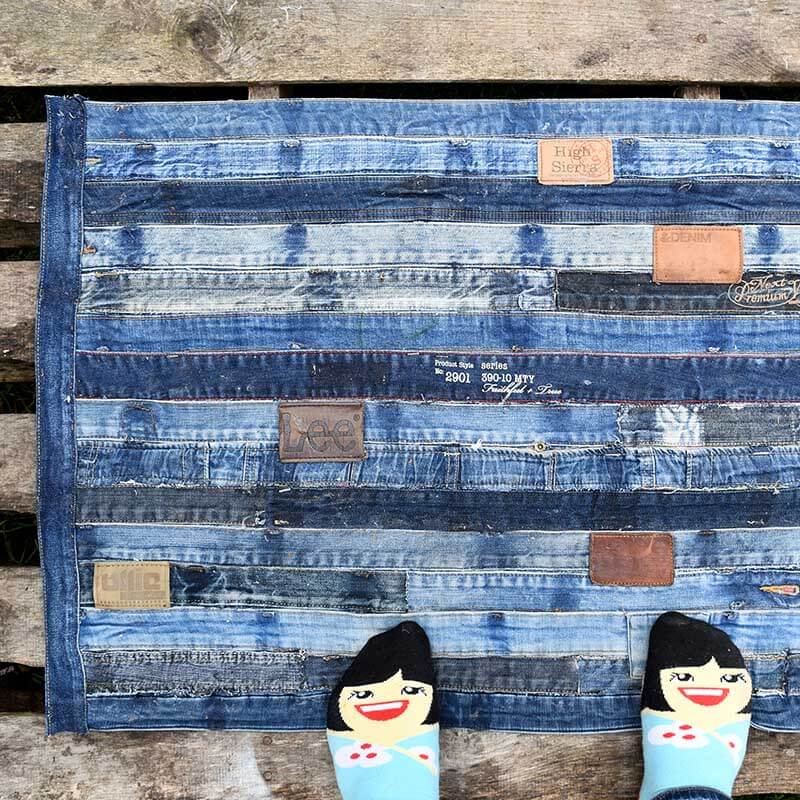 idee per tappeti realizzati con vecchi jeans