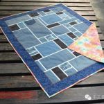 Tappeto fai da te con vecchi jeans, opzioni fotografiche