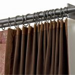 idee di design per aste per tende da parete in metallo