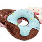 foto di decorazione a forma di ciambella con cuscino
