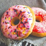 idee di design per cuscini a forma di ciambella
