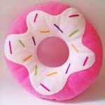 tipi di decorazioni a forma di cuscino a ciambella