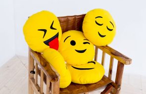 foto del sorriso sul cuscino