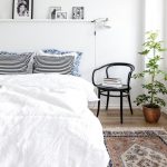 Tappeti classici da comodino per foto degli interni della camera da letto