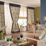 idee per decorare le tende sulla cornice del soffitto