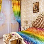 idee per interni con tende arcobaleno