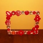 idee di design per cornici realizzate con materiali di scarto
