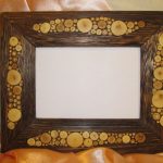idee di design per cornici realizzate con materiali di scarto