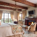 tende beige decorative