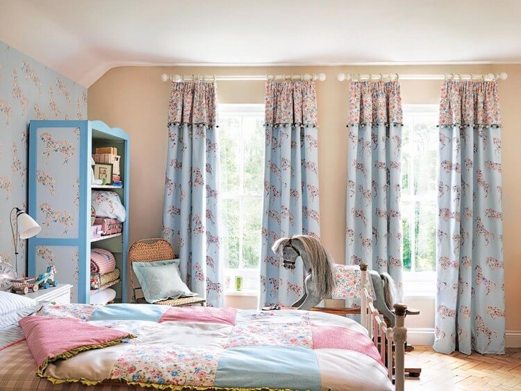 idee per tende per la decorazione della cameretta di una bambina