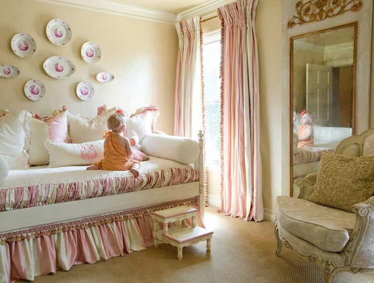 tende per la cameretta di una bambina