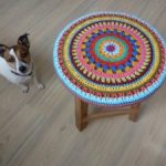 idee e opzioni per coperture in maglia per sedie e sgabelli