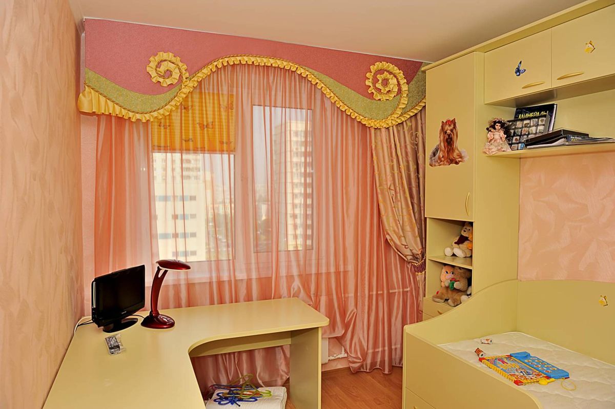 tende per cameretta bambini con lambrequin