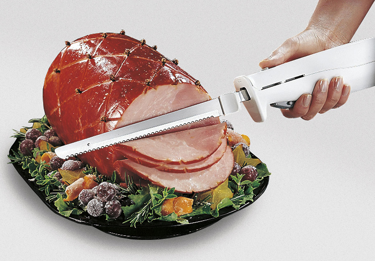 coltello elettrico con carne
