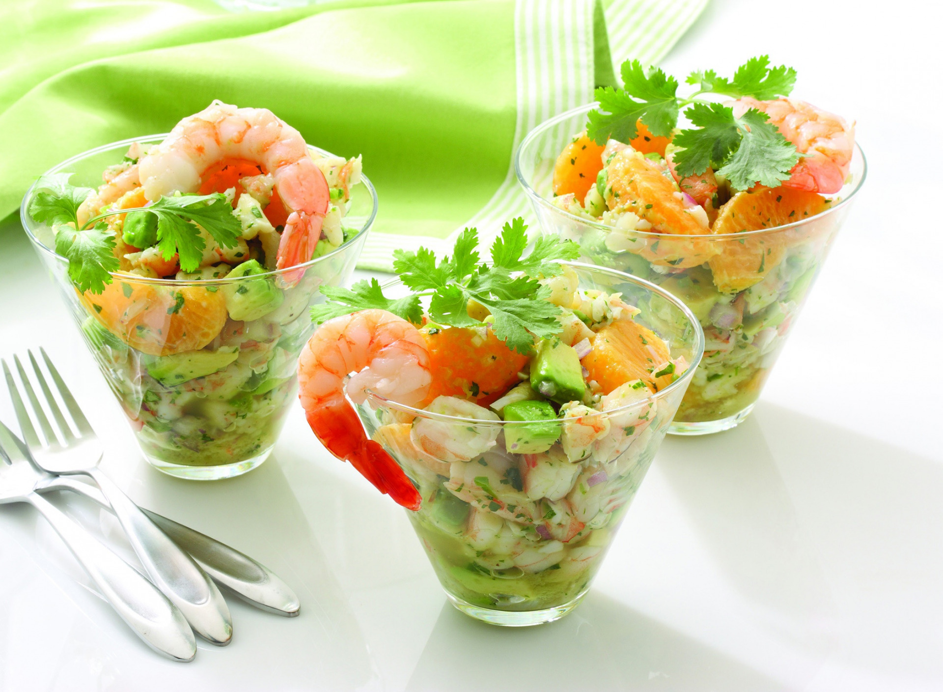ciotole di insalata porzionate