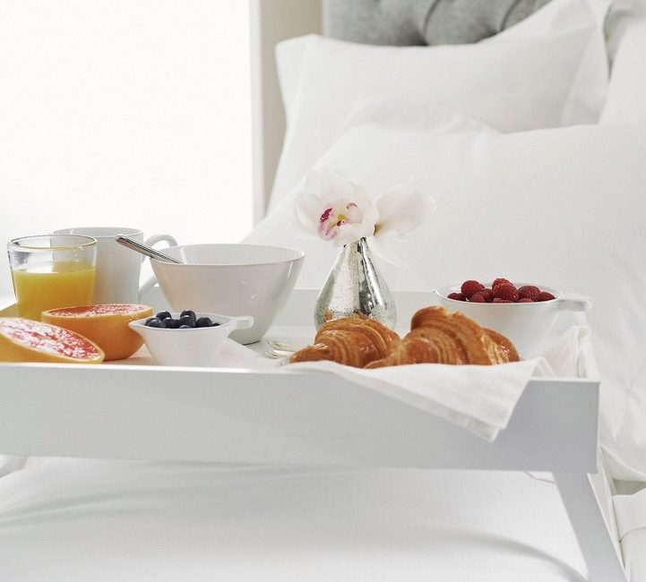tavolo per la colazione bianco