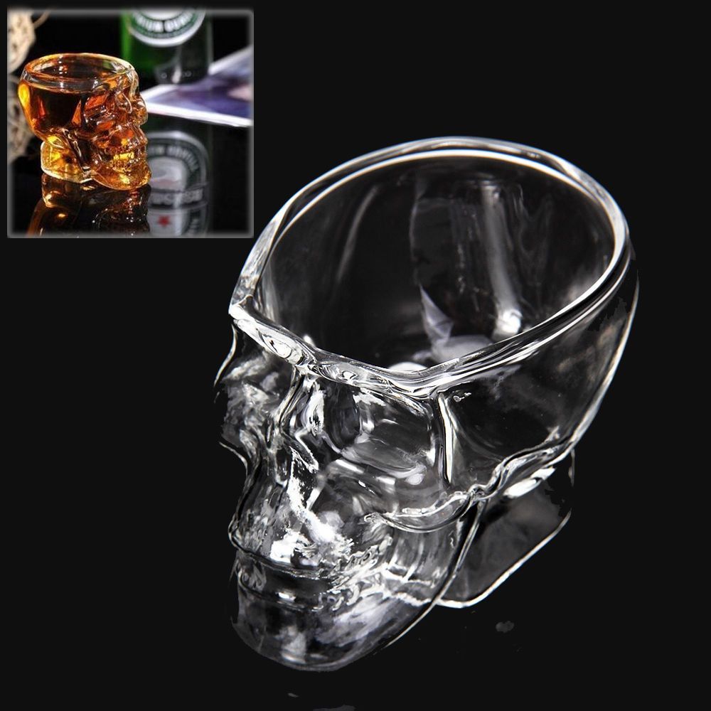 teschio in bicchiere da whisky
