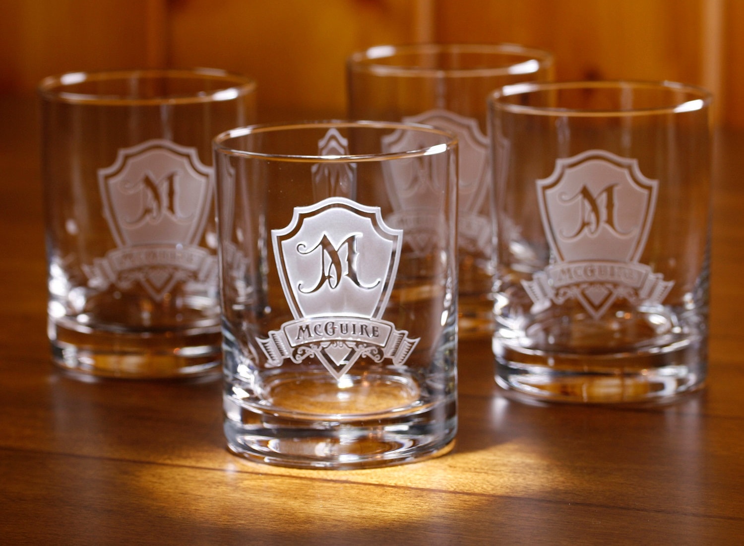 incisione su bicchieri da whisky