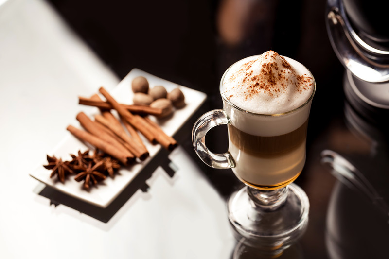 latte in un bicchiere
